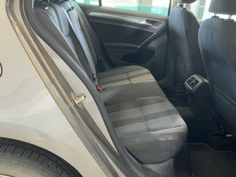Volkswagen Golf VII 1.6 TDI Allstar BlueMotion Tech 2016 – снимка 19