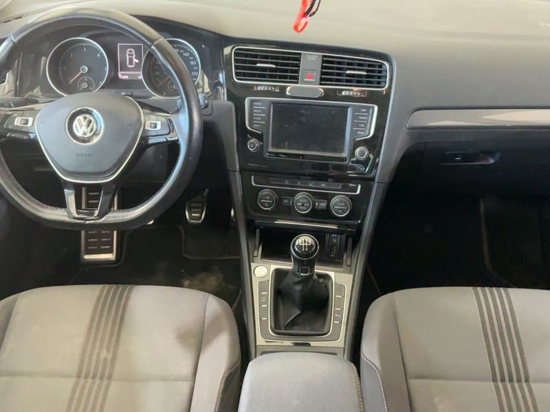 Volkswagen Golf VII 1.6 TDI Allstar BlueMotion Tech 2016 – снимка 17