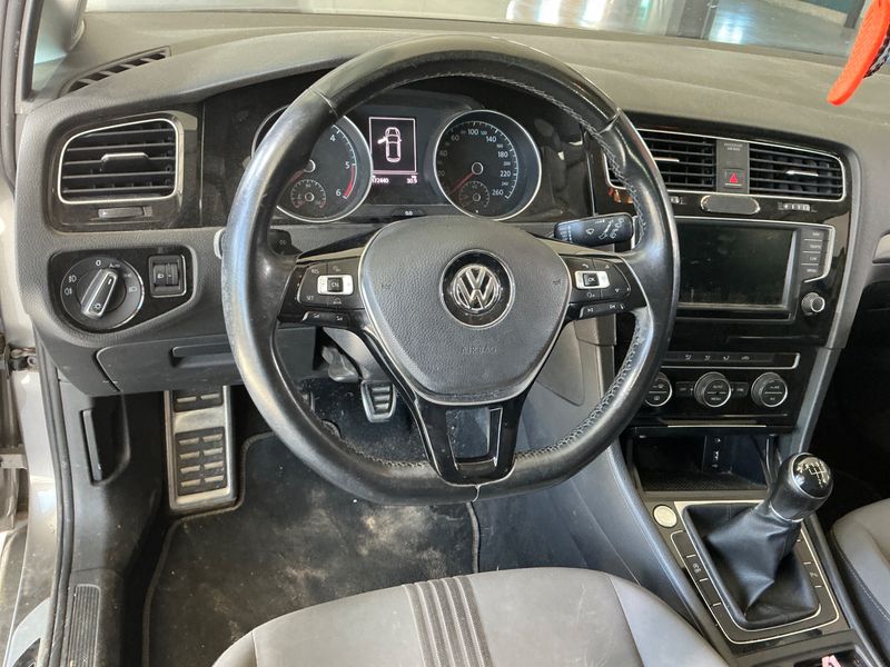Volkswagen Golf VII 1.6 TDI Allstar BlueMotion Tech 2016 – снимка 27