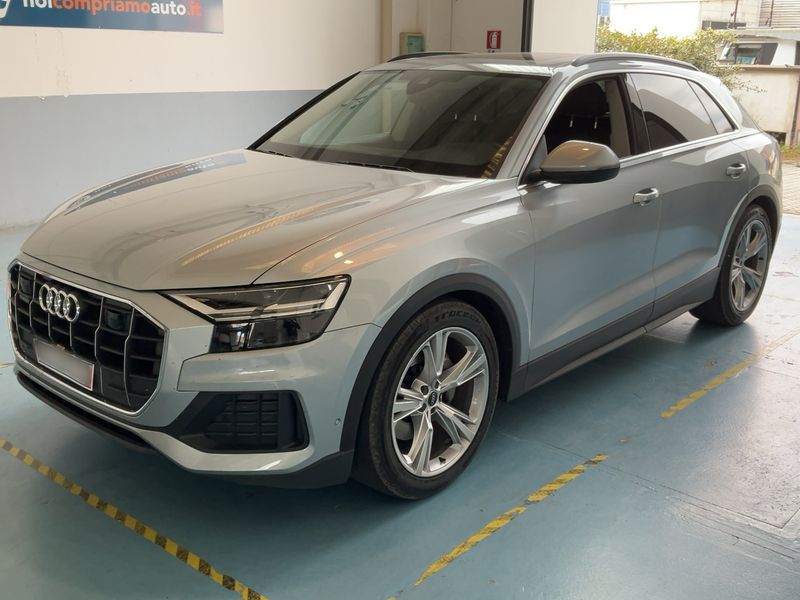 Audi Q8 50 TDI Mild-Hybrid quattro 2023 – снимка 1