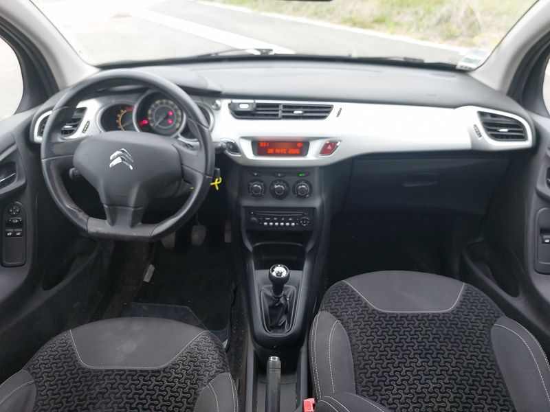 Citroen C3 1.4 HDi Confort 2011 – снимка 11