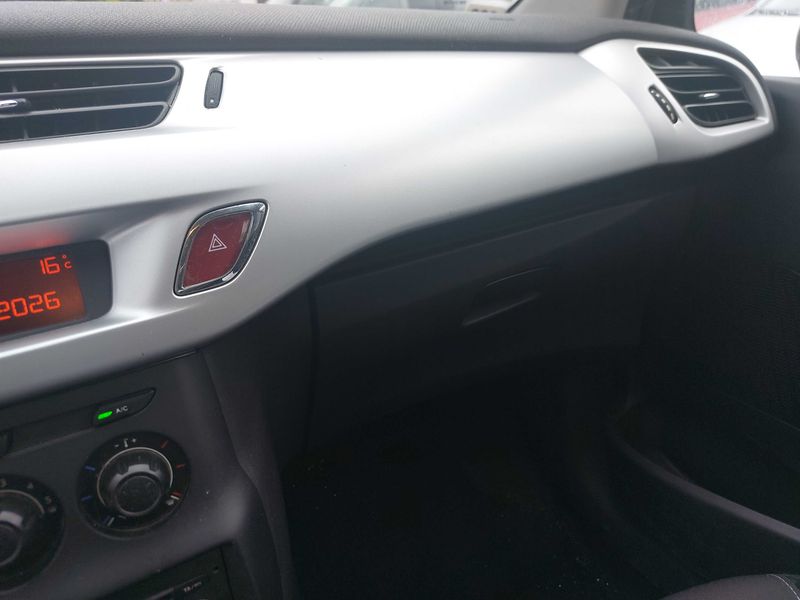 Citroen C3 1.4 HDi Confort 2011 – снимка 53