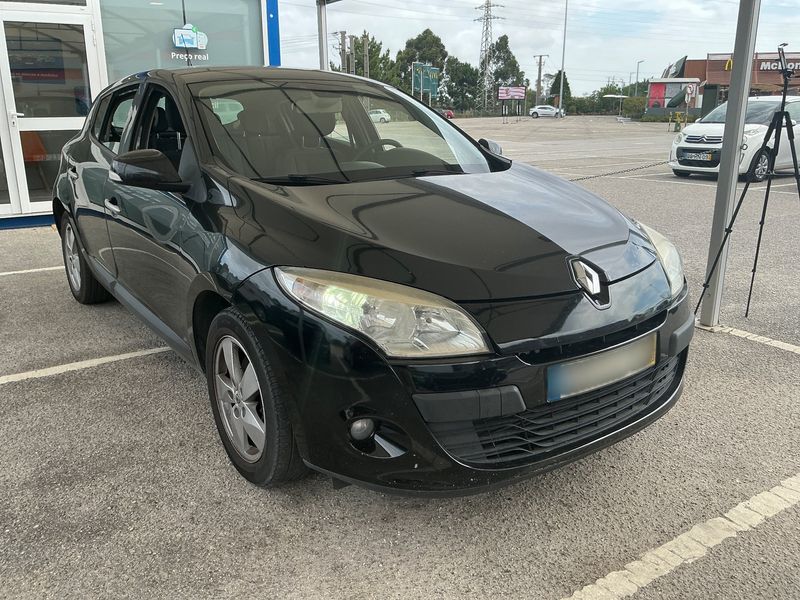 Renault Megane 1.5 dCi Dynamique 2011 – снимка 12