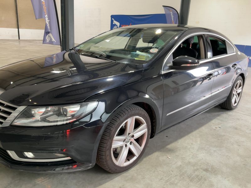 Volkswagen CC 2.0 TDI Carat BlueMotion Tech 2015 – снимка 2