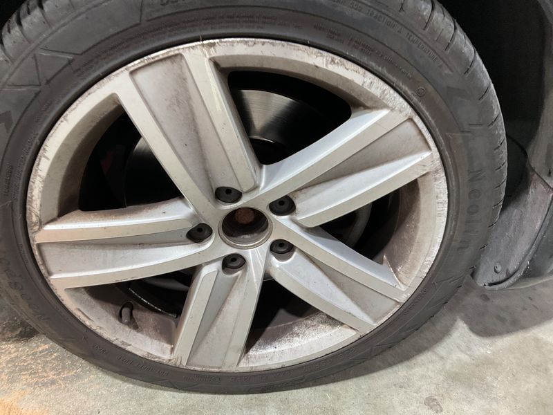 Volkswagen CC 2.0 TDI Carat BlueMotion Tech 2015 – снимка 23