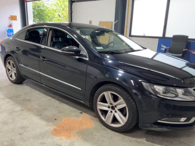Volkswagen CC 2.0 TDI Carat BlueMotion Tech 2015 – снимка 12