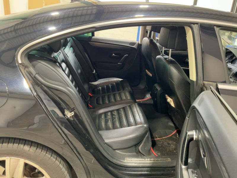 Volkswagen CC 2.0 TDI Carat BlueMotion Tech 2015 – снимка 19