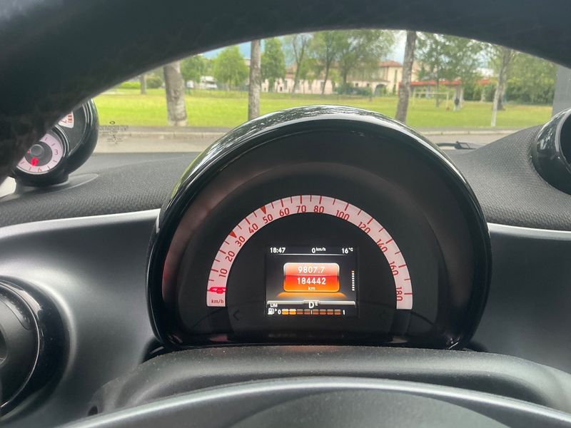 Smart fortwo 1.0 Basis passion 2017 – снимка 18