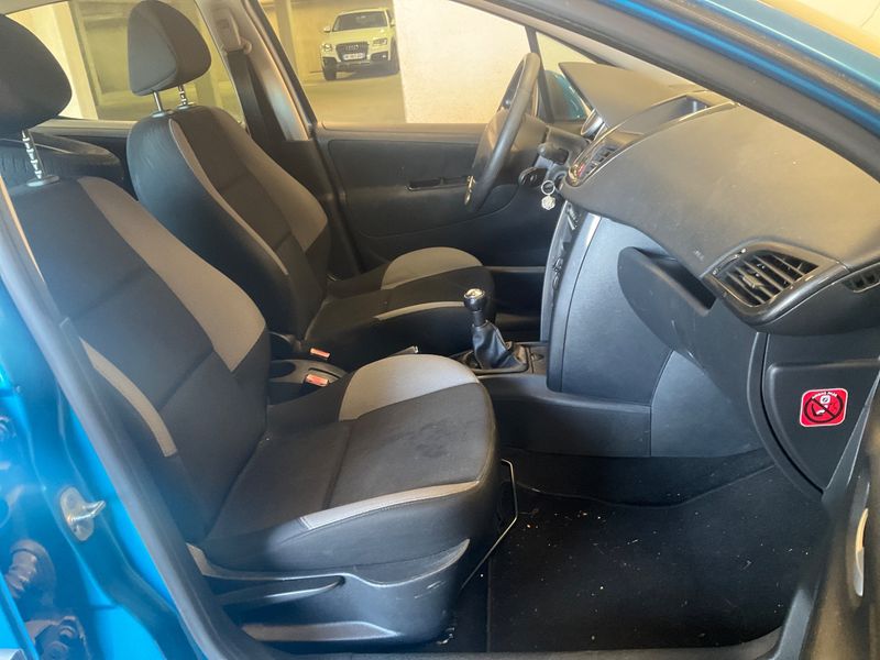 Peugeot 207 1.4 VTi Urban Move 2008 – снимка 3