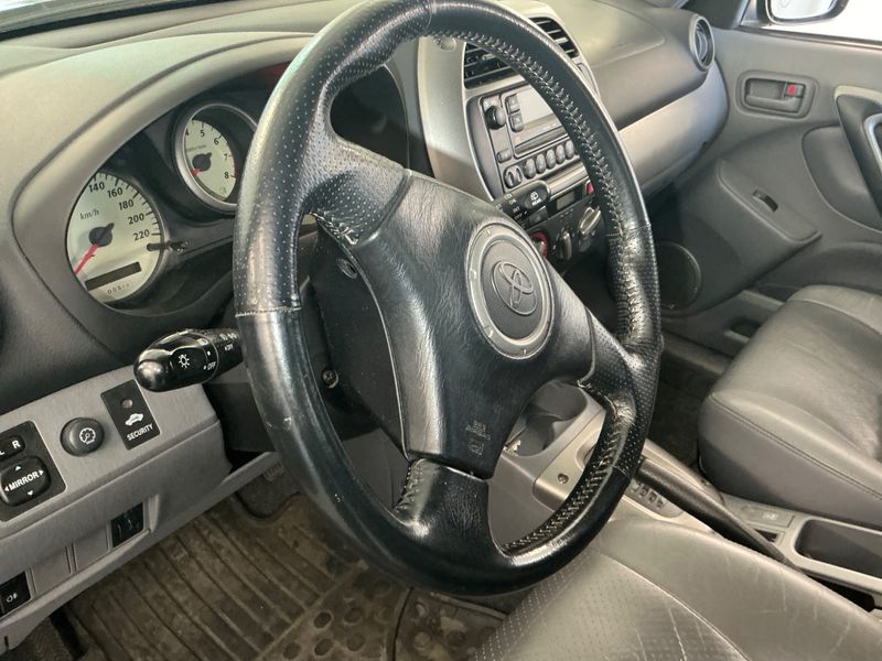 Toyota RAV 4 2.0 Limited 4x4 2003 – снимка 33