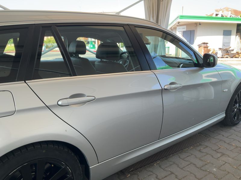 BMW 3er 330d xDrive 2011 – снимка на щета