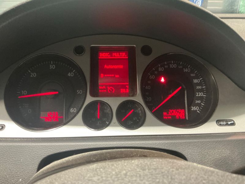 Volkswagen Passat 2.0 TDI Comfortline 2007 – снимка 4