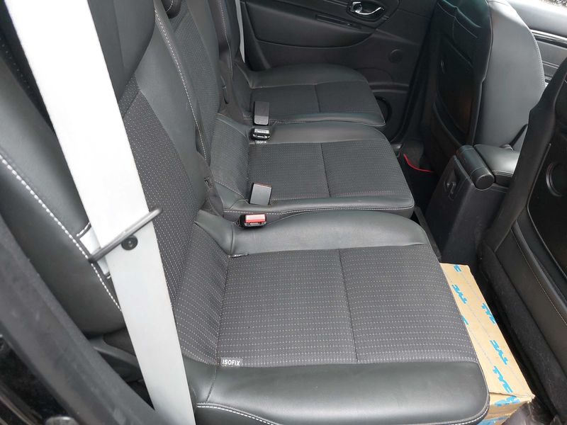 Renault Grand Scenic 1.5 dCi BOSE Edition 2014 – снимка 14
