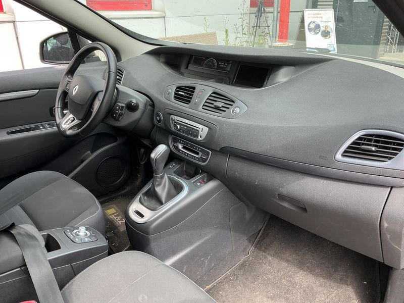 Renault Grand Scenic 1.5 dCi Limited 2015 – снимка 26
