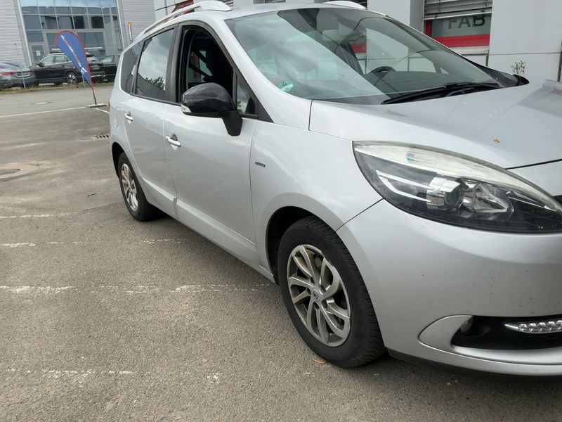 Renault Grand Scenic 1.5 dCi Limited 2015 – снимка 12