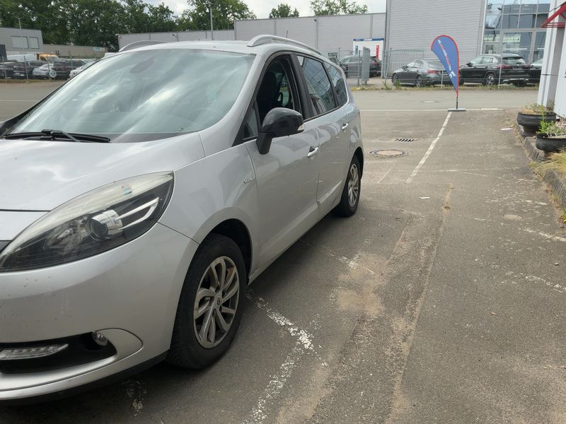 Renault Grand Scenic 1.5 dCi Limited 2015 – снимка 2