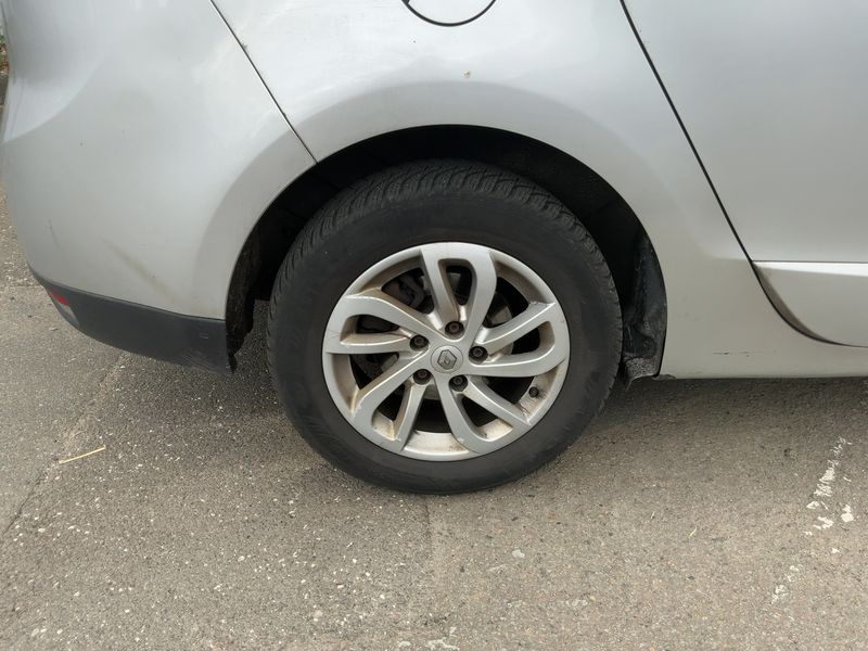 Renault Grand Scenic 1.5 dCi Limited 2015 – снимка 9