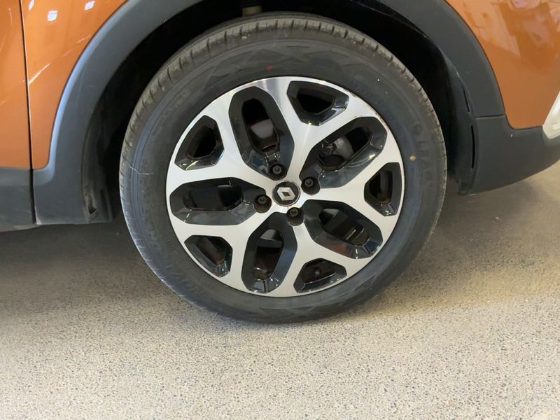 Renault Captur 1.5 dCi Intens 2019 – снимка 11