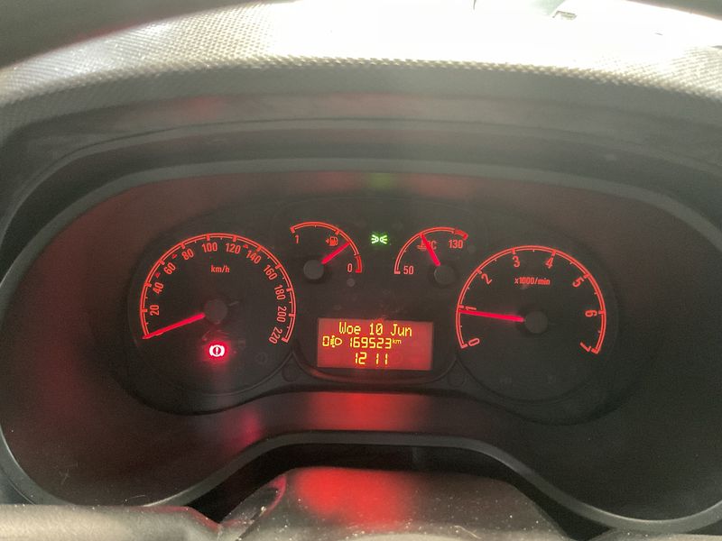 Opel Combo 1.6 CDTI Kasten L1H1 2,2t 2018 – снимка 18