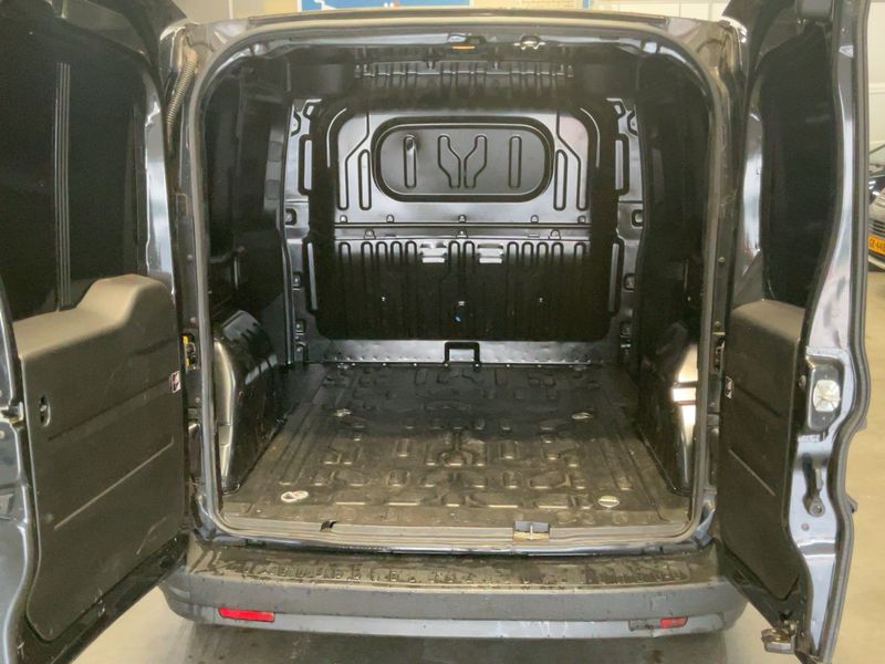 Opel Combo 1.6 CDTI Kasten L1H1 2,2t 2018 – снимка 15