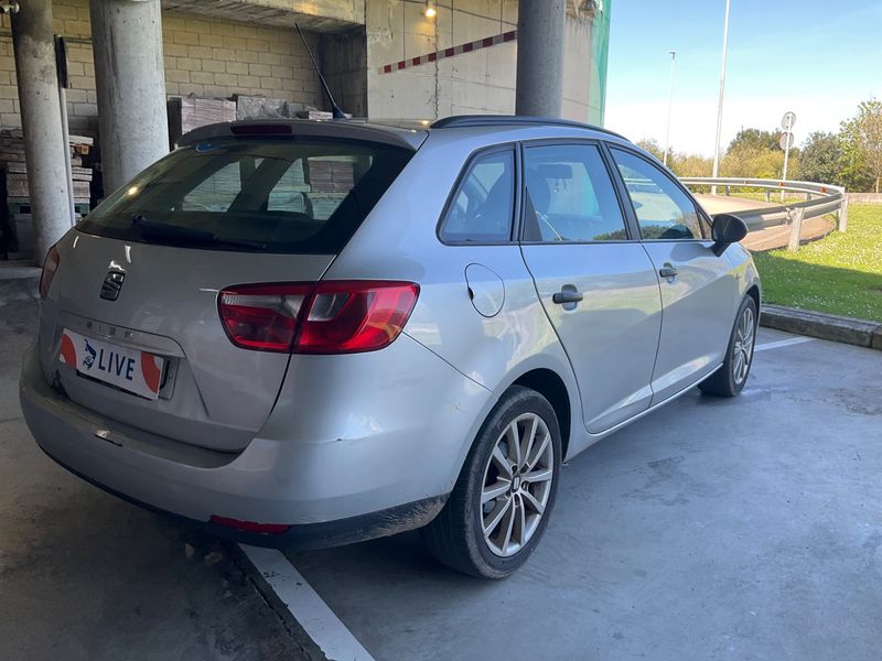 Seat Ibiza 1.6 TDI Reference 2015 – снимка 2