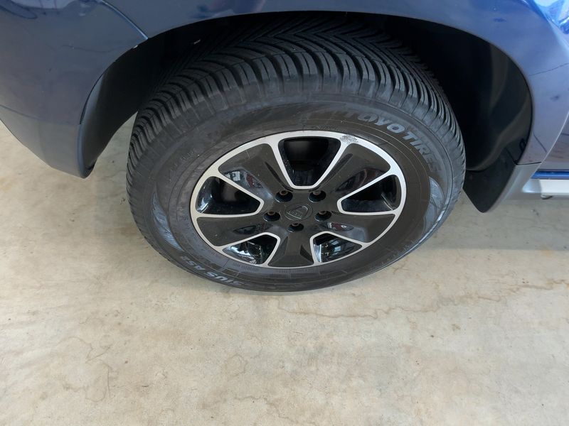 Dacia Duster 1.5 dCi Black Shadow 4x2 2018 – снимка 3
