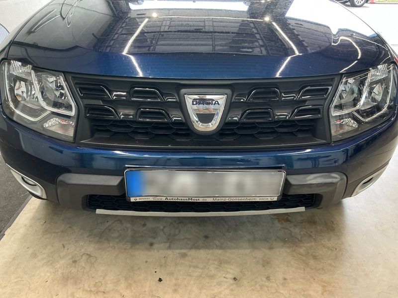 Dacia Duster 1.5 dCi Black Shadow 4x2 2018 – снимка 33