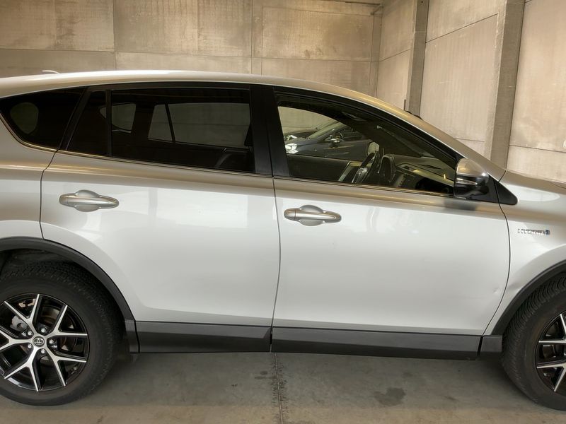 Toyota RAV 4 2.5 Hybrid Comfort 2016 – снимка 10