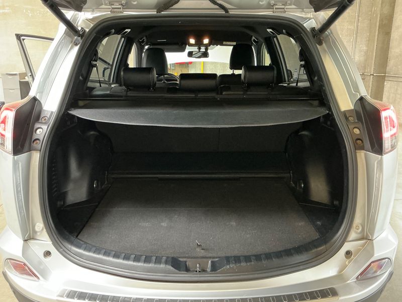 Toyota RAV 4 2.5 Hybrid Comfort 2016 – снимка 15