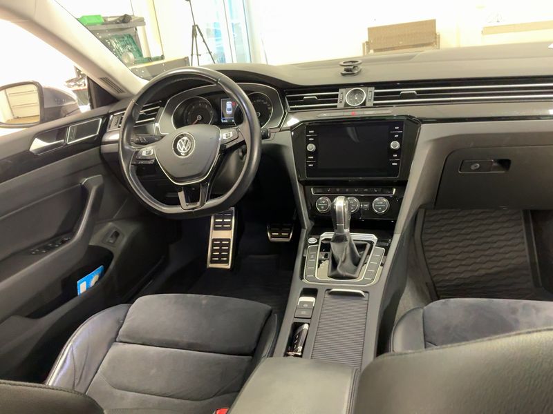 Volkswagen Arteon 2.0 TSI Elegance 2018 – снимка 18