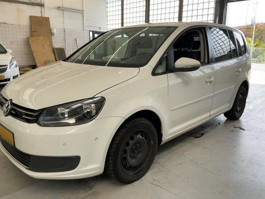 Volkswagen Touran 2.0 TDI Comfortline BlueMotion Tech 2015 – снимка 2
