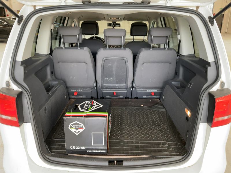 Volkswagen Touran 2.0 TDI Comfortline BlueMotion Tech 2015 – снимка 15