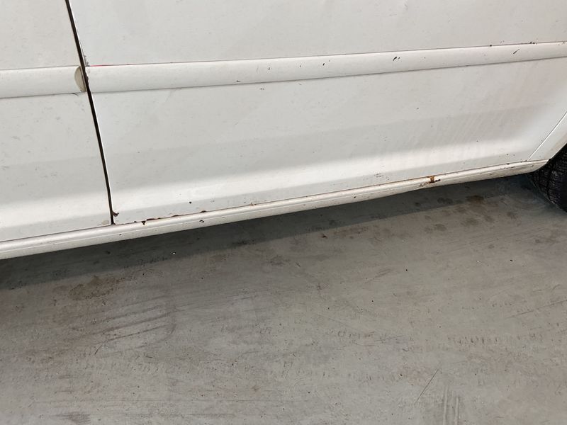 Volkswagen Touran 2.0 TDI Comfortline BlueMotion Tech 2015 – снимка 21