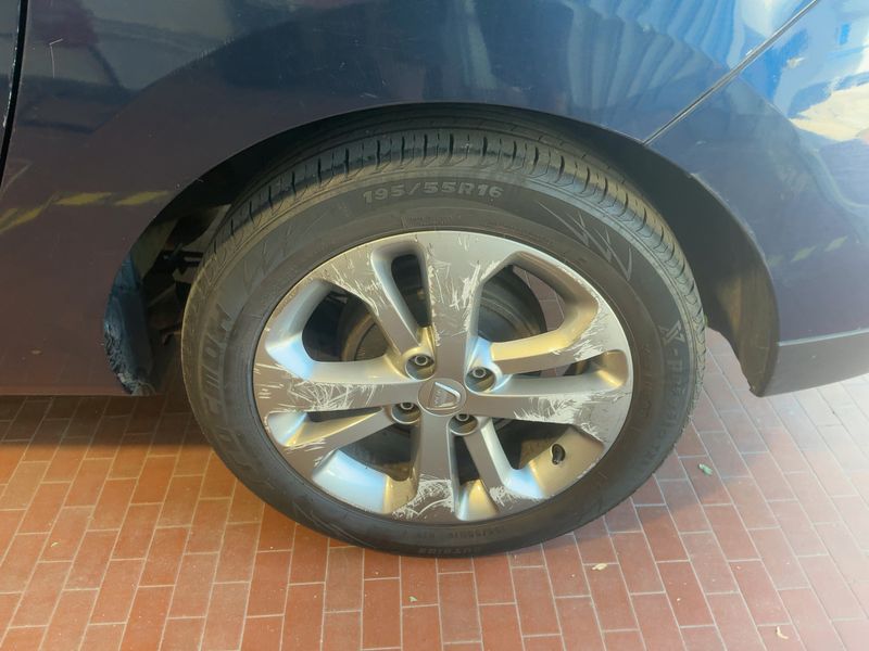 Dacia Lodgy 1.5 dCi Diesel SL AuDacia 2015 – снимка 5