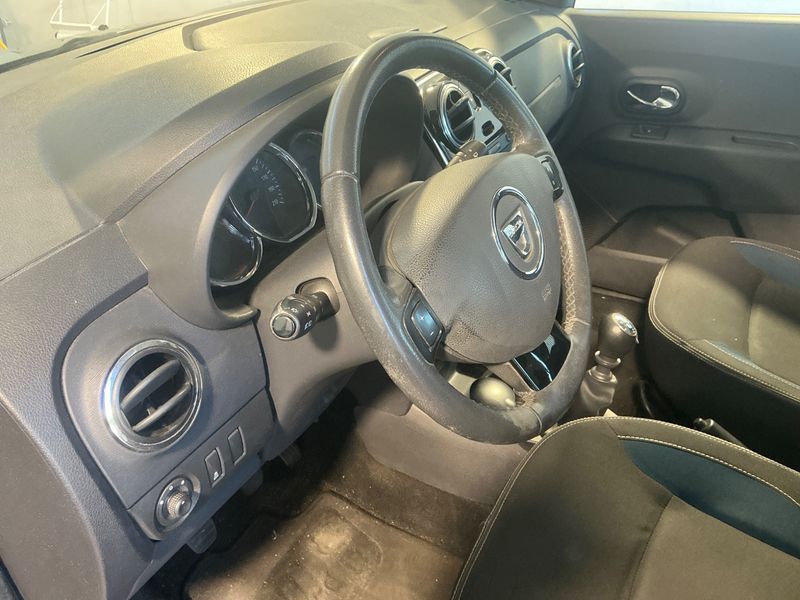 Dacia Lodgy 1.5 dCi Diesel SL AuDacia 2015 – снимка 28