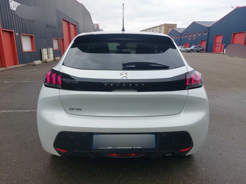 Peugeot 208 1.2 PureTech Allure 2022 – снимка 4