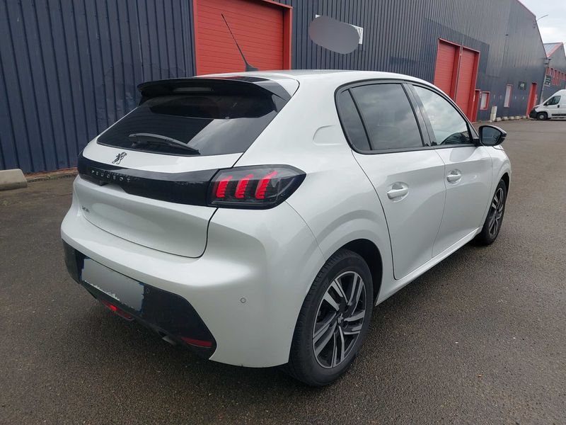 Peugeot 208 1.2 PureTech Allure 2022 – снимка 5