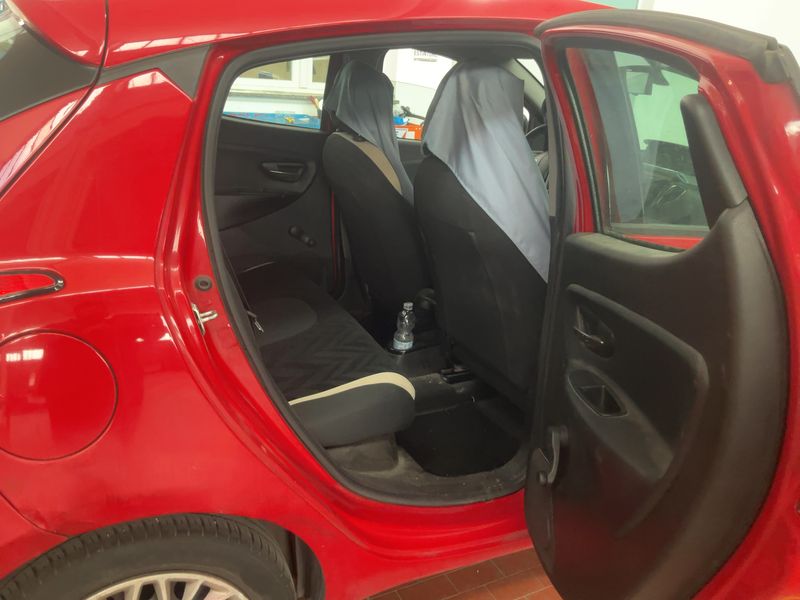 Lancia Ypsilon 1.2 Gold 2018 – снимка 19