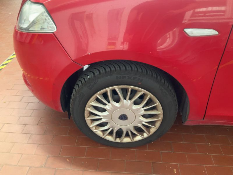 Lancia Ypsilon 1.2 Gold 2018 – снимка 3