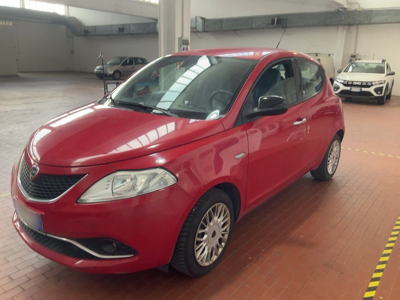 Lancia Ypsilon 1.2 Gold 2018 – снимка 2