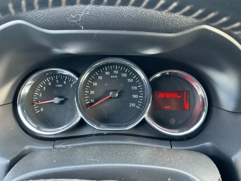 Dacia Duster 1.5 dCi Prestige 4x4 2014 – снимка 18