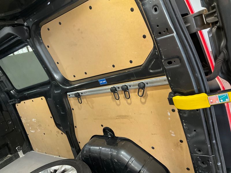 Ford Transit 2.0 TDCi 290 L1 Sport 2018 – снимка 35
