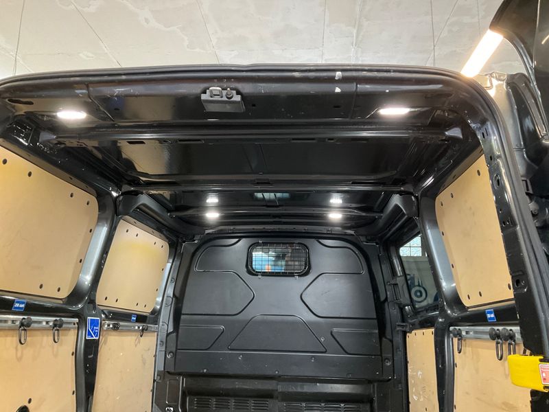 Ford Transit 2.0 TDCi 290 L1 Sport 2018 – снимка 28