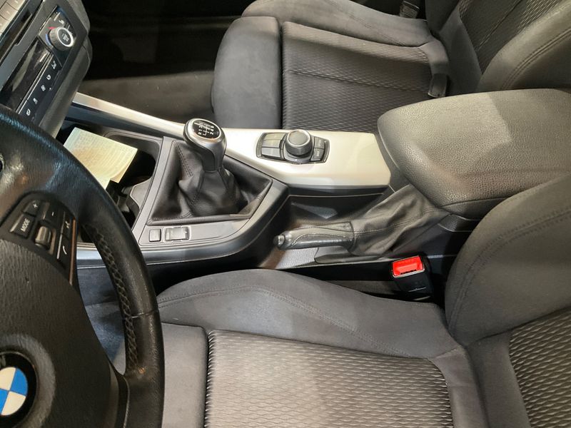 BMW 1er 118d 2014 – снимка 25