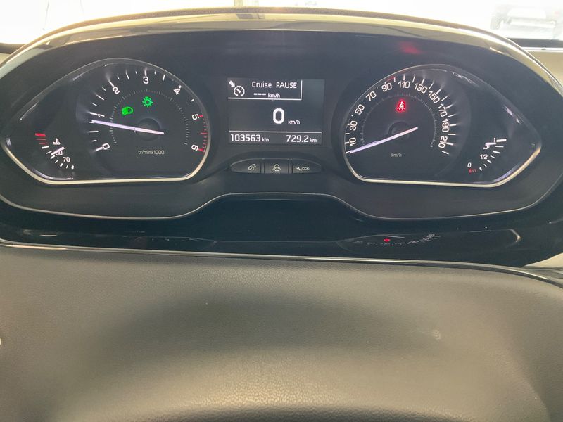 Peugeot 208 1.6 Blue-HDi Allure 2015 – снимка 18