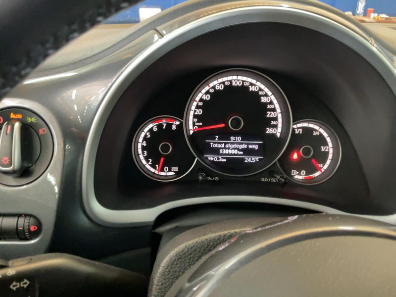 Volkswagen Beetle 1.2 TSI Design 2013 – снимка 18