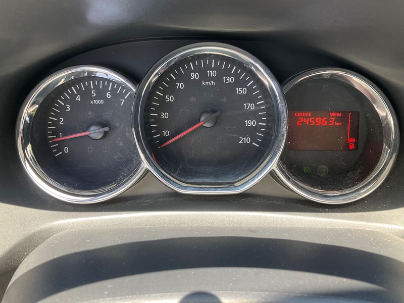 Dacia Sandero 1.5 dCi Stepway Prestige 2013 – снимка 4