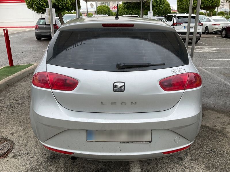 Seat Leon 1.6 TDI Reference Copa 2011 – снимка 7