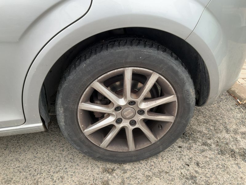 Seat Leon 1.6 TDI Reference Copa 2011 – снимка 5