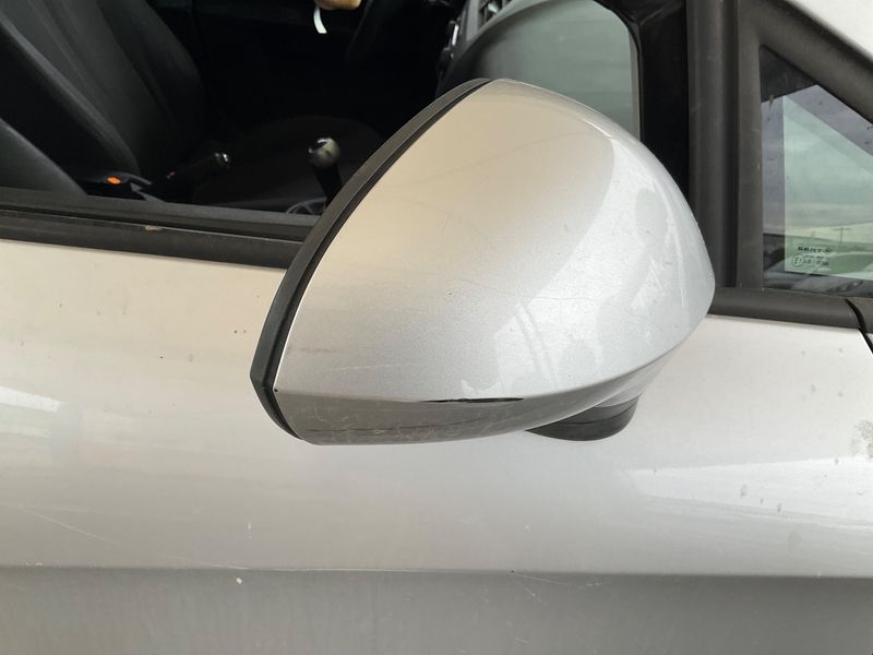 Seat Leon 1.6 TDI Reference Copa 2011 – снимка 23
